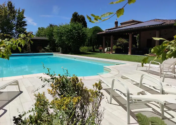 Bed and Breakfast Valchero 4*